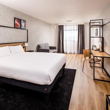Ibis Budget London Heathrow Terminal 5 Hillingdon Exterior photo